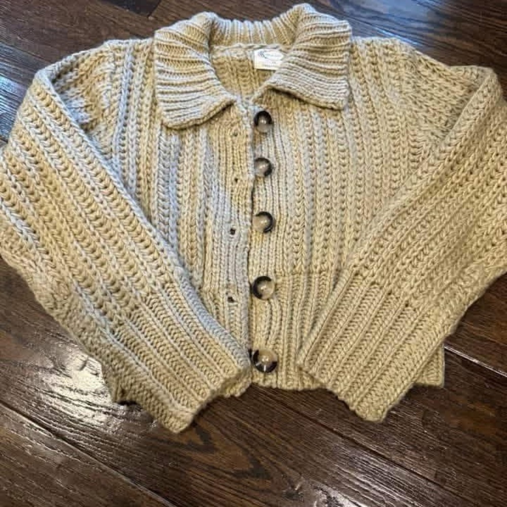 Collared Chunky Cable-Knit Button Cardigan - Cream